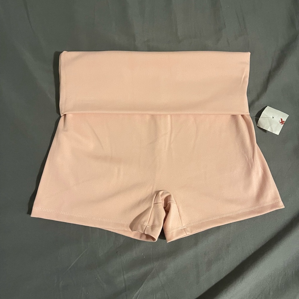Elegant High-Waist Shorts in Soft Pink